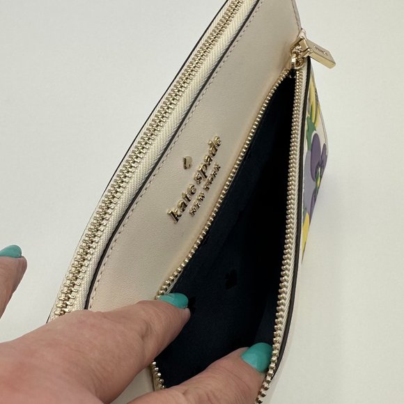 NWT Kate Spade Wild Petal Medium Floral Wristlet - Picture 7 of 10